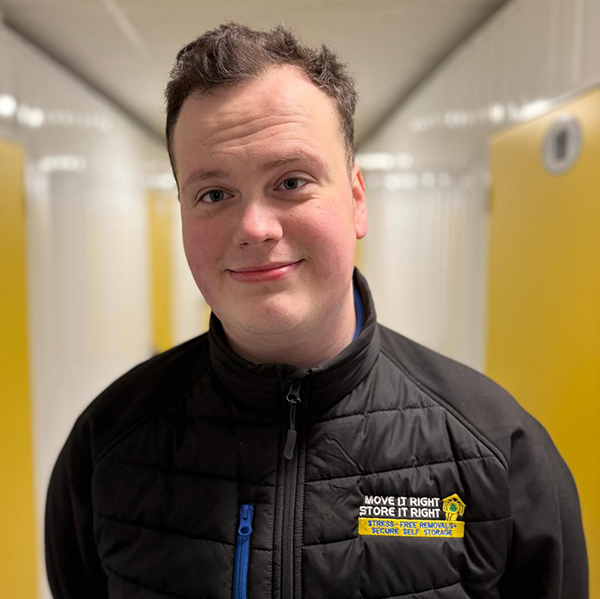 Store It Right Team Member